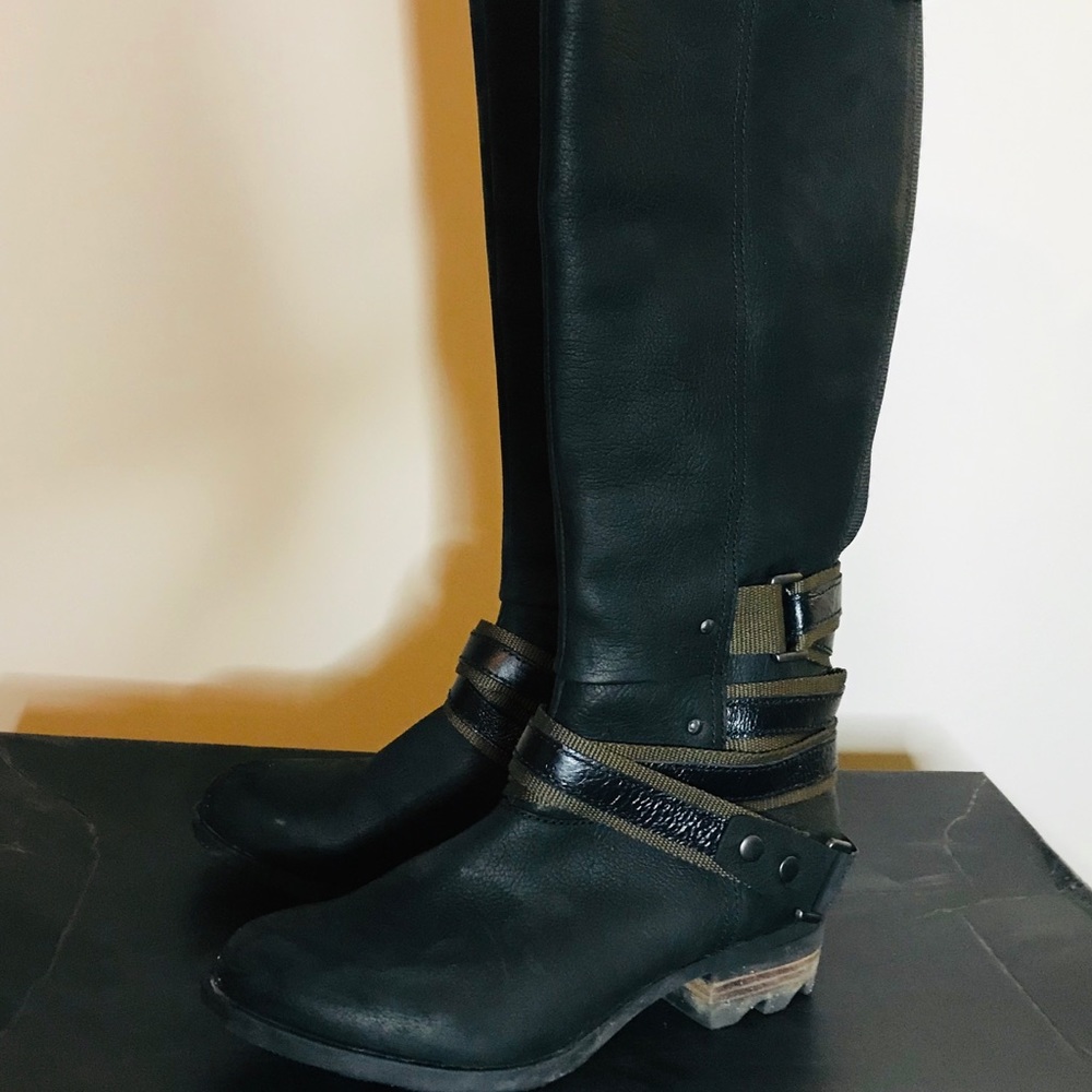 Sorel Knee High Black Boots Sz 7.5